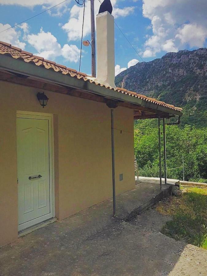 Thanasis House Dimitsána Eksteriør bilde